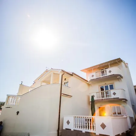 In With Sea View, Loggia, Air Conditioning, W-lan Appartement Lopar