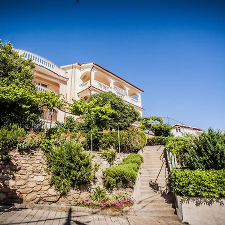 In With Sea View, Loggia, Air Conditioning, W-lan Lopar