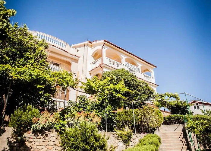 In With Sea View, Loggia, Air Conditioning, W-lan Appartement